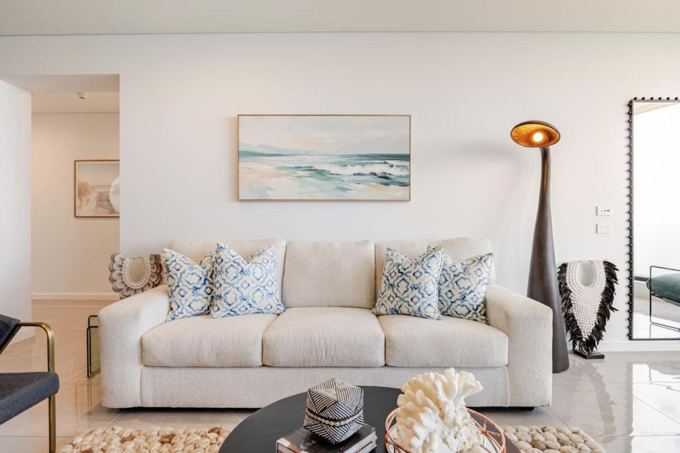 Surfers Beachside Luxury - Stunning Panoramic View Apartment *